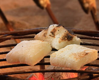 画像:囲炉裏料理