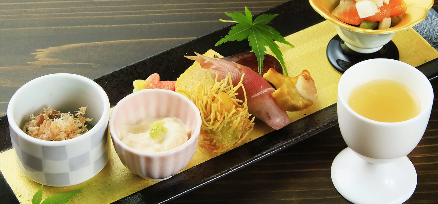 画像:囲炉裏料理